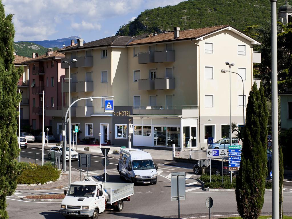 Hotel Rubino Nago-Torbole Luaran gambar