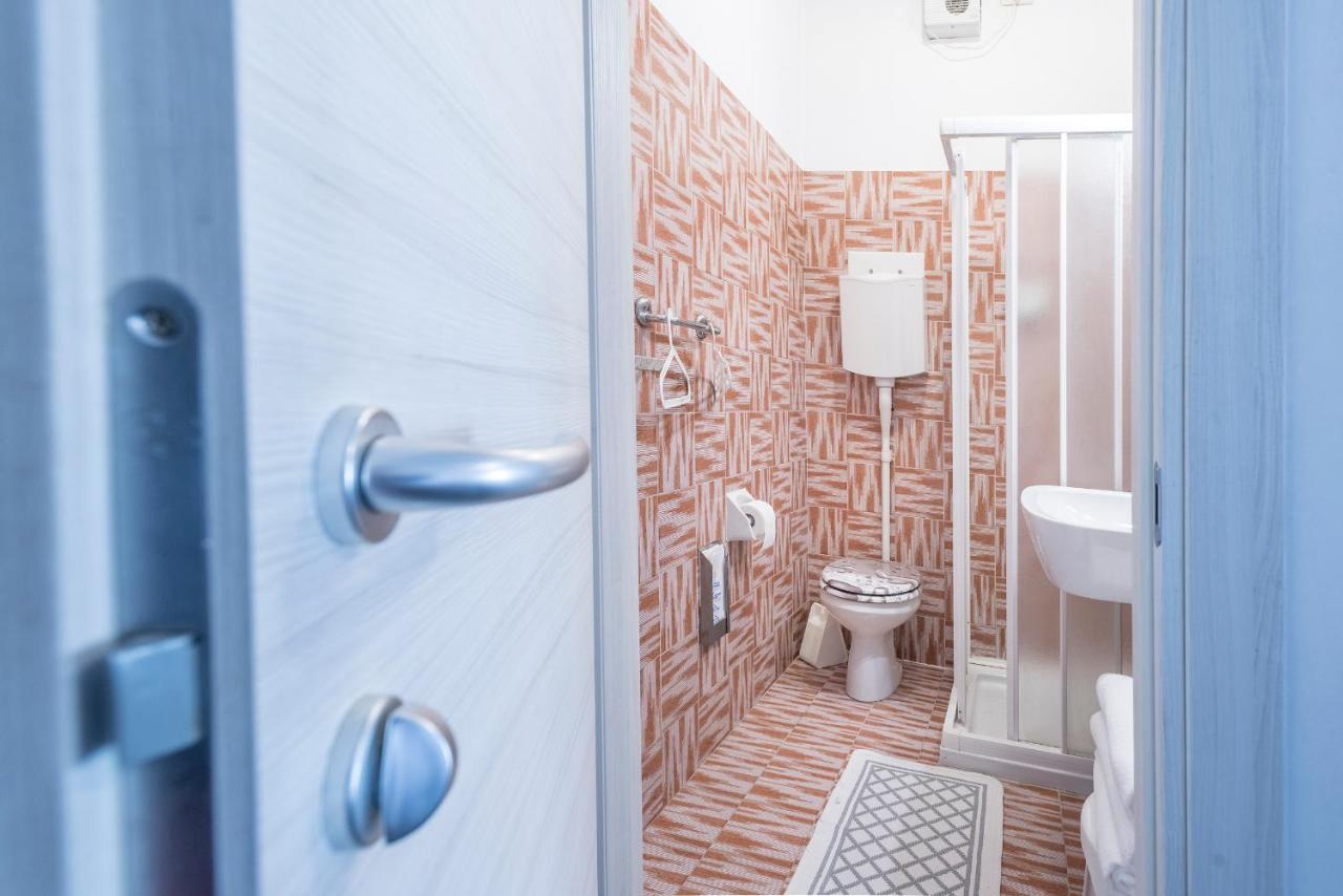 Hotel Rubino Nago-Torbole Luaran gambar