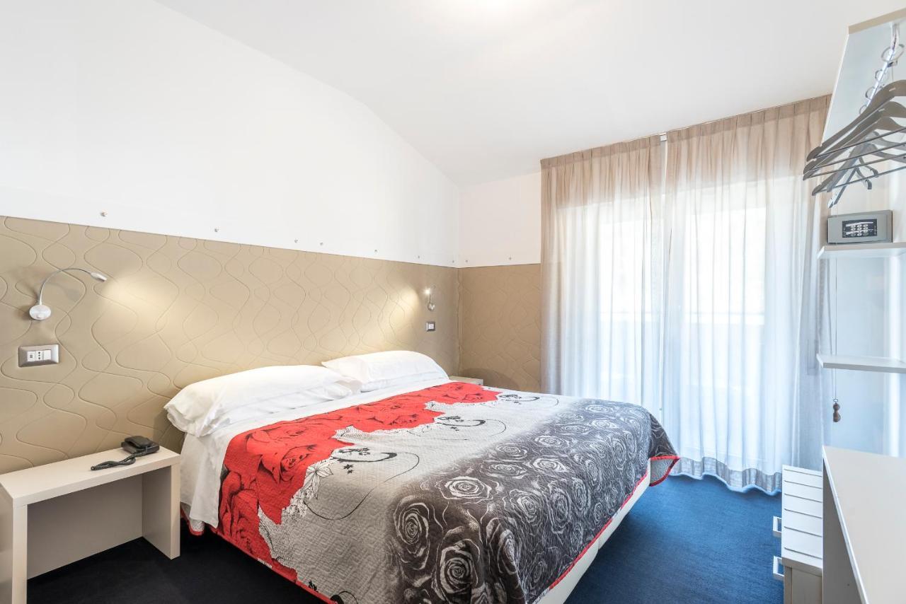 Hotel Rubino Nago-Torbole Luaran gambar